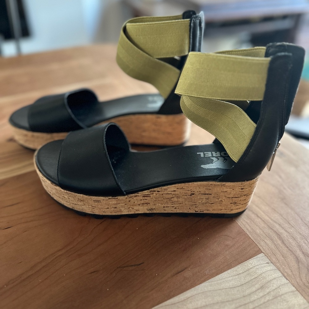Sorel Wonens Wedge Sandal US 8.5